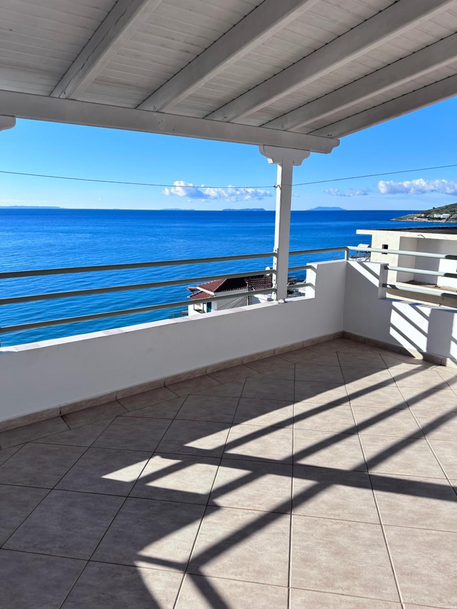Sevilia Apartment Qeparo