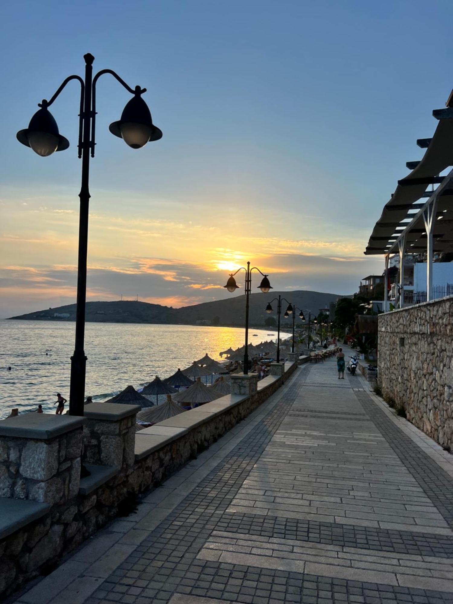 Sevilia Apartment Qeparo